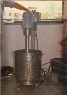 Stiling doo Beograd Mikseri od V 5l do V 250l Stiling doo Beograd Mikseri od V 5l do V 250l