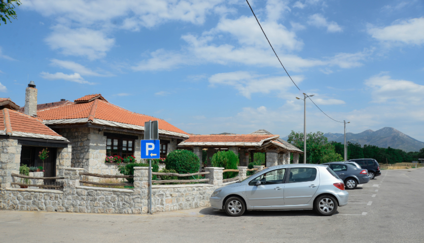 besplatan_parking_motel_stara_hercegovina_trebinje