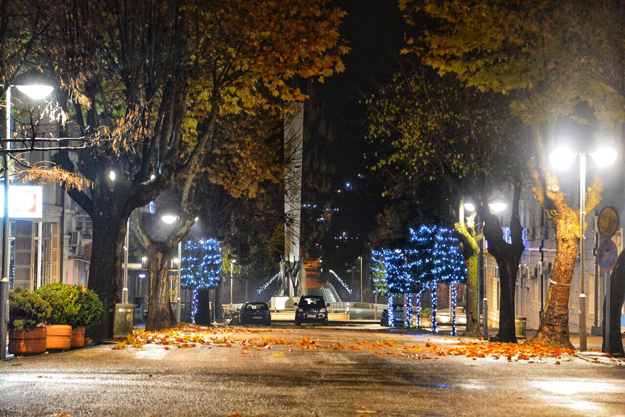 glavna_ulica_danilovgrad_nocu