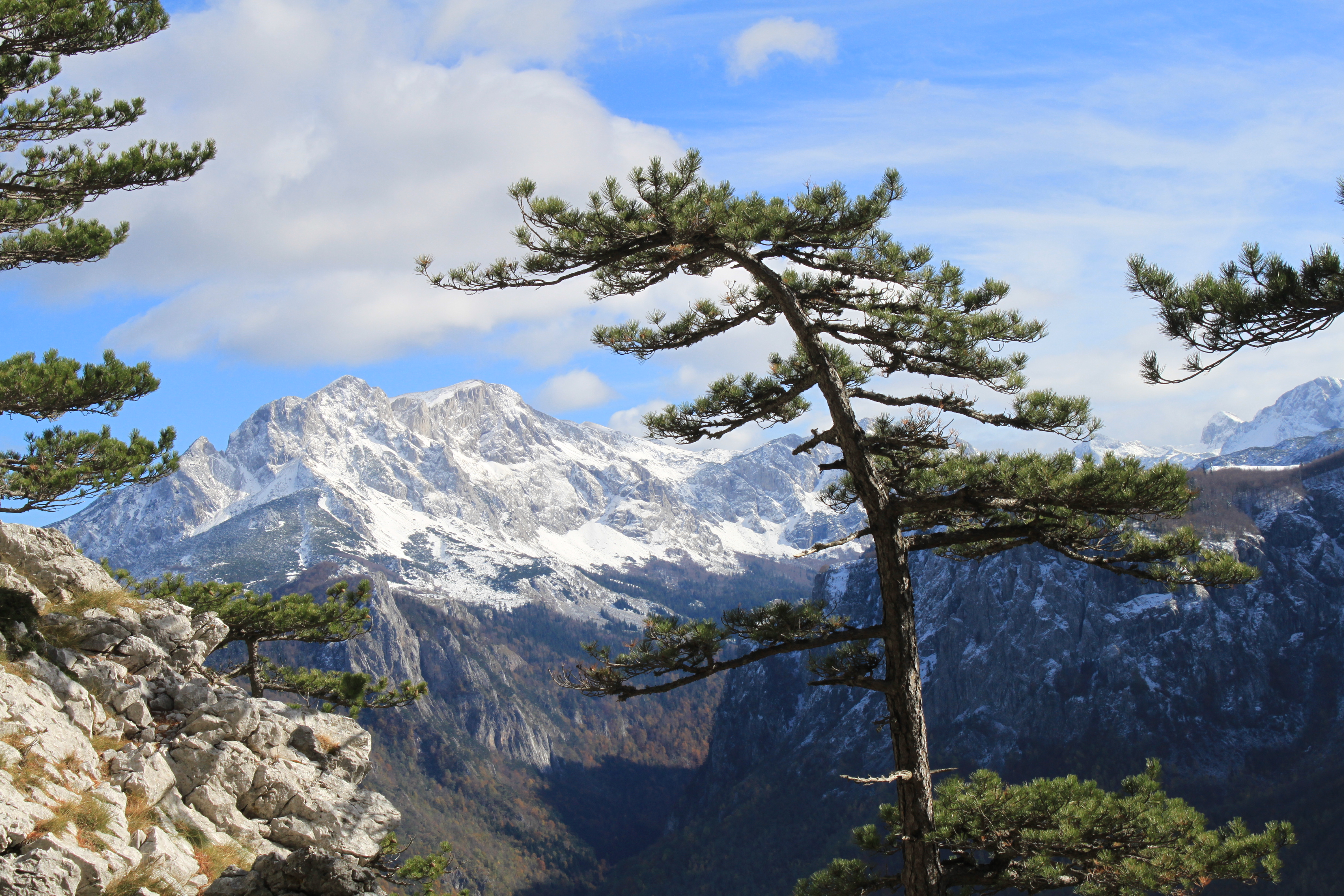 planinski_vrhovi_maglic_nacionalni_park_sutjeska