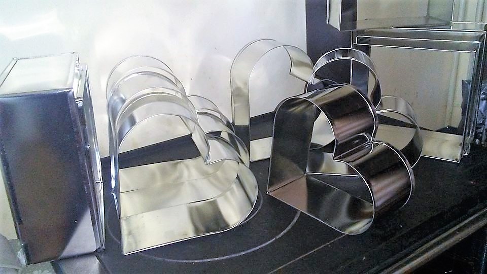 ramovi_za_torte_cetvrtasti_i_srce_limarska_galanterija_miketa