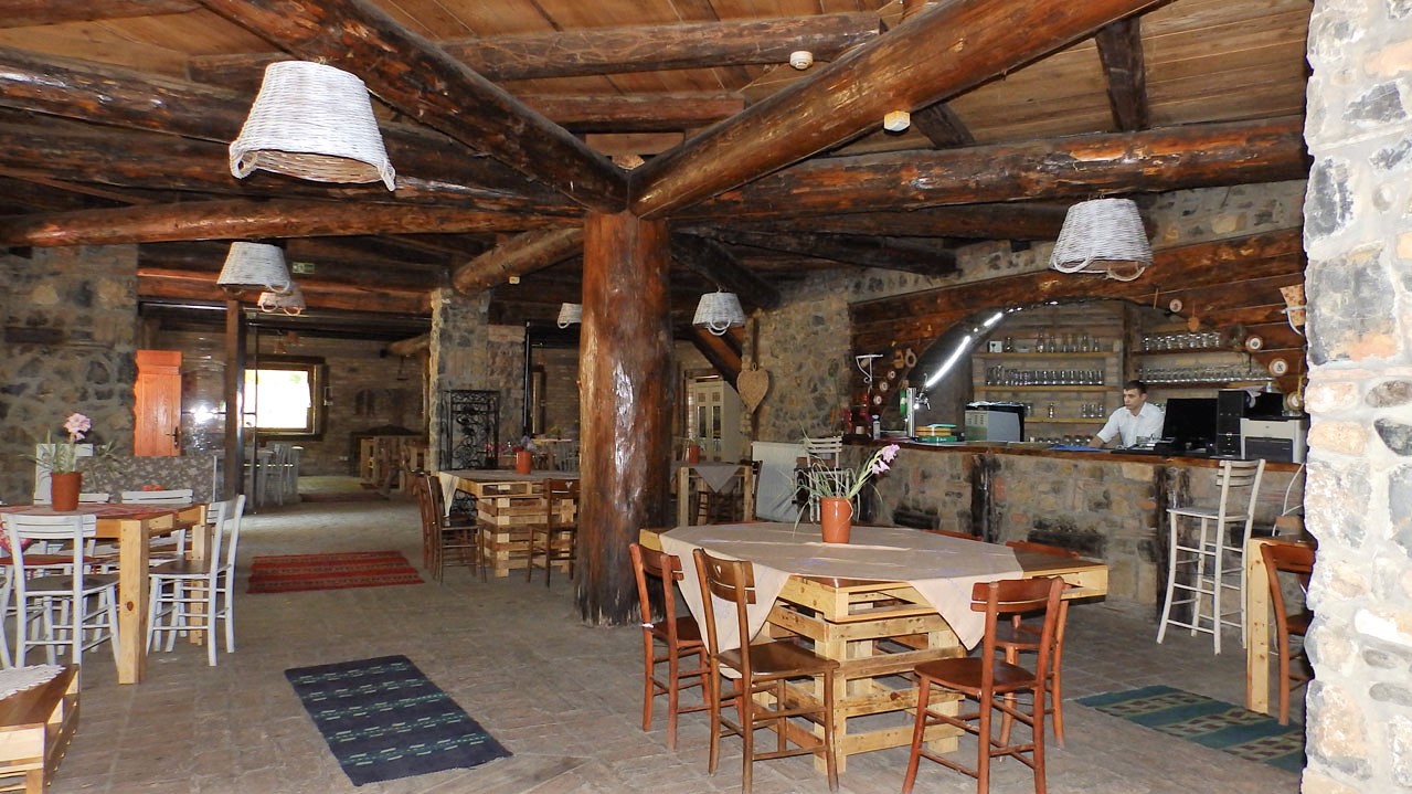sank_i_ambijent__etno_restoran_zimska_bajka_etno_selo_zabran