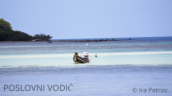 tirkizno_more_i_ribarski_camac_koh_samui_tajland tirkizno_more_i_ribarski_camac_koh_samui_tajland