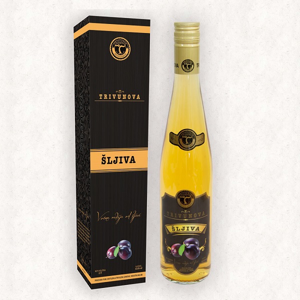 flasa_i_kutija_trivunova_rakija_sljiva_destilerija_trivulesk flasa_i_kutija_trivunova_rakija_sljiva_destilerija_trivulesk