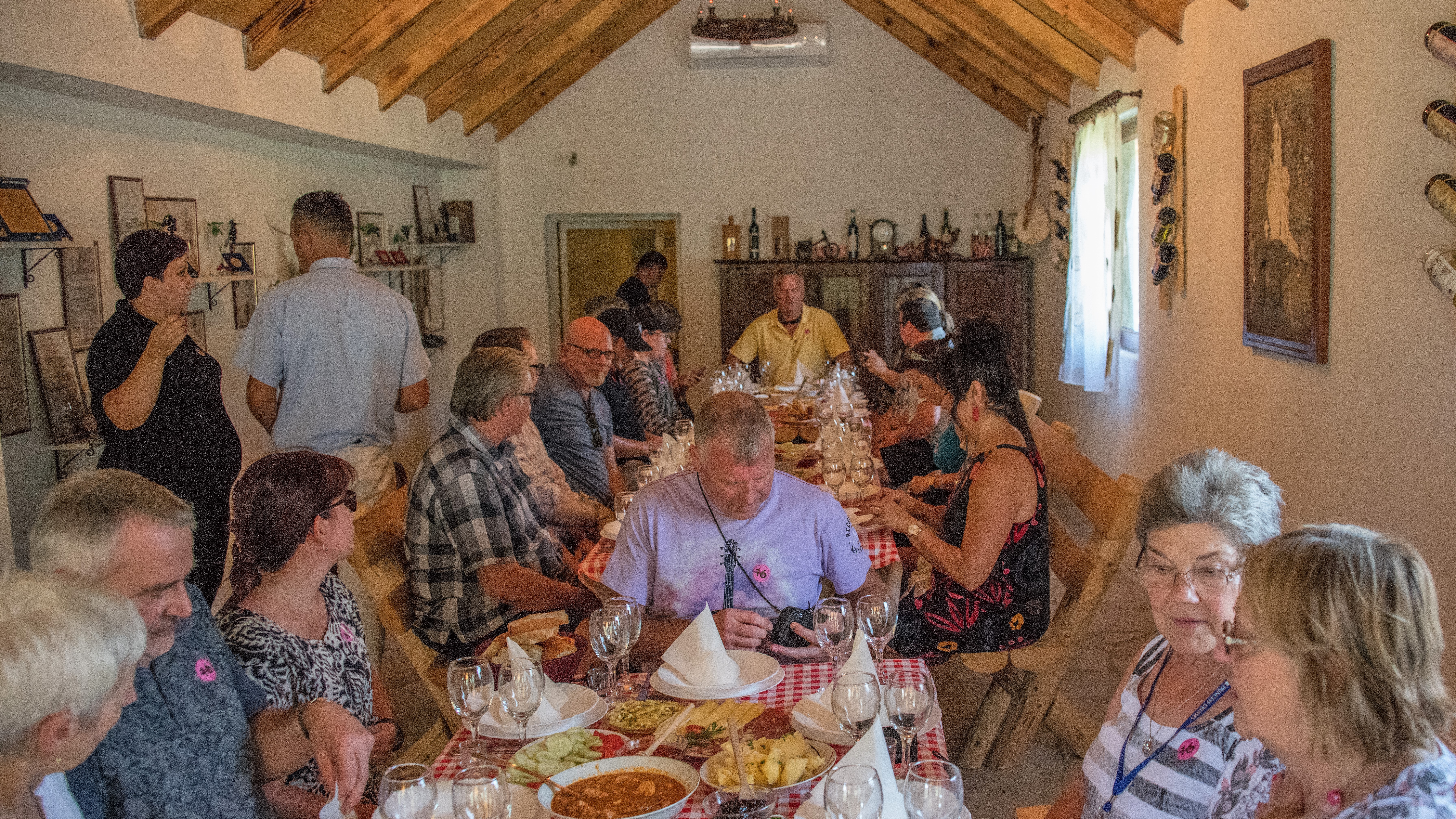 vinska_sala_za_degustaciju_vina_vinarija_dabovic vinska_sala_za_degustaciju_vina_vinarija_dabovic