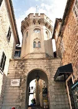 sahat_kula_gradski_toranj_na_zapadnoj_strani_gornjeg_grada_u_herceg_novom sahat_kula_gradski_toranj_na_zapadnoj_strani_gornjeg_grada_u_herceg_novom