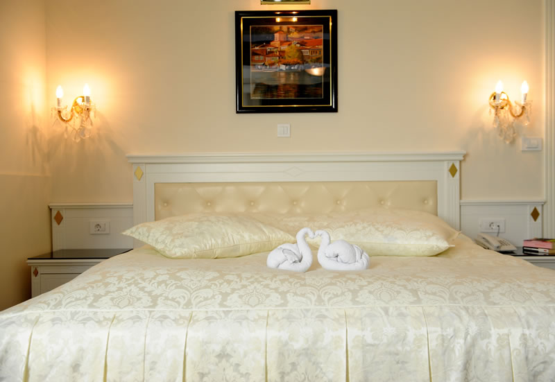 Hotela Milenium Palace Ohrid 4* ima 69 soba, 45 standard, 10 dupleksa, 6 delux soba i 8 junior apartmana