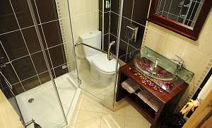 kupatilo-u-apartmanima-hotela-mount