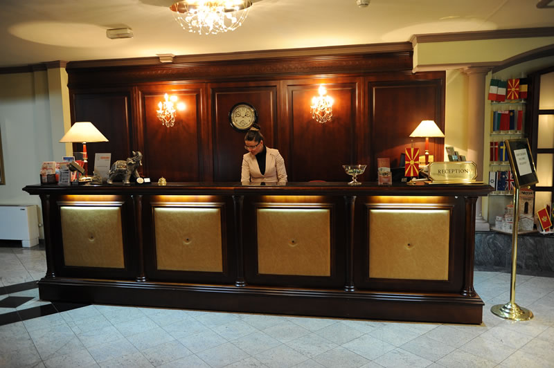Recepcija hotela Milenium Palace Ohrid 4* delux hotel na obali Ohridskog jezera