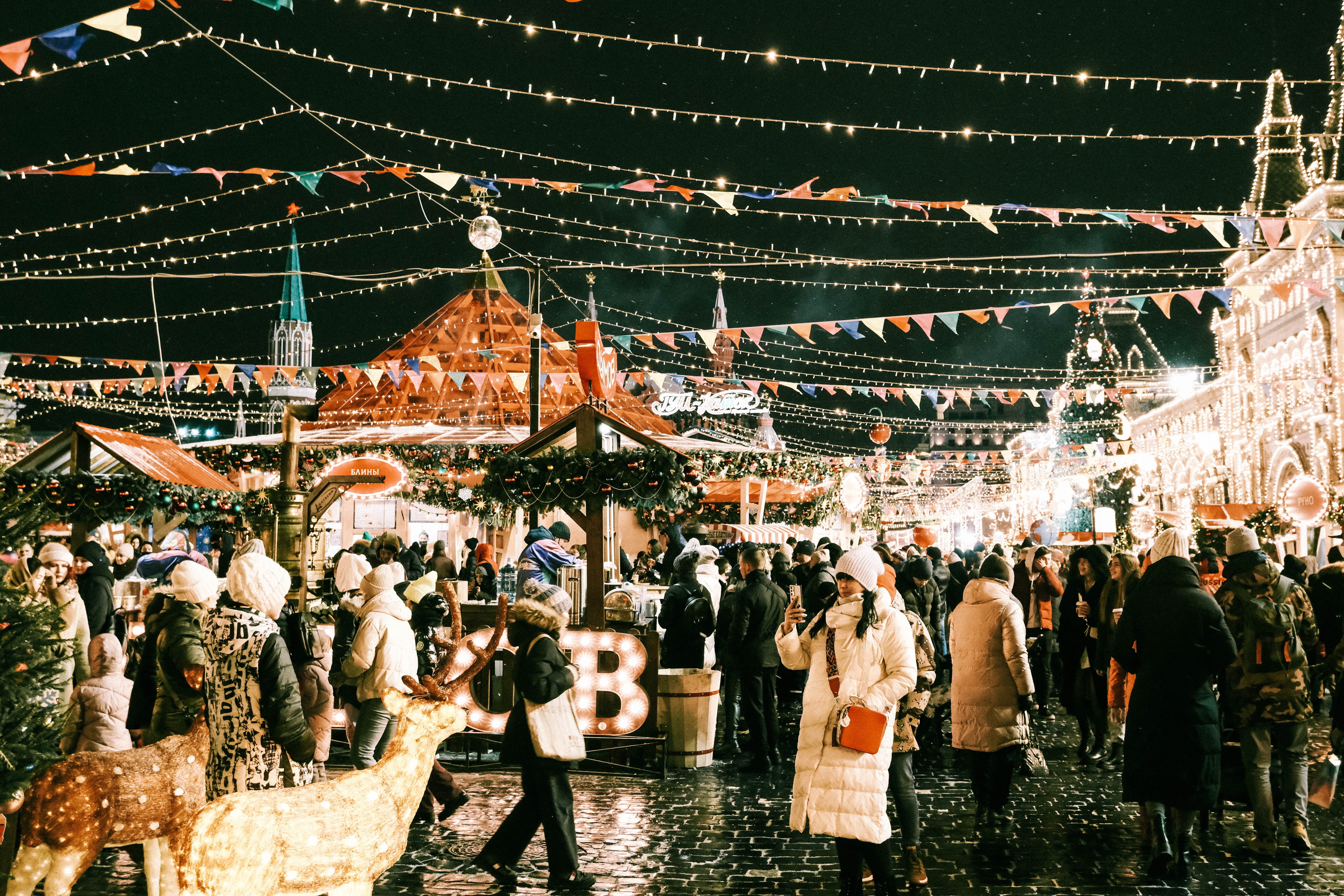 novogodisnji-vasari-dmitry-kropachev-4sTyT-uuJWY-unsplash novogodisnji-vasari-dmitry-kropachev-4sTyT-uuJWY-unsplash.jpg